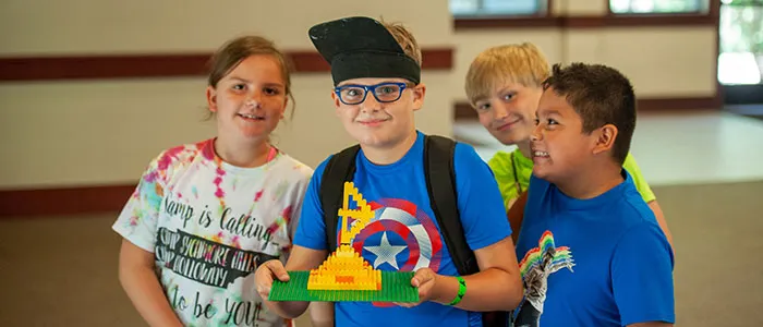 Lego camp